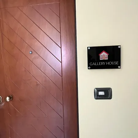 Gallery House Διαμέρισμα Vibo Valentia