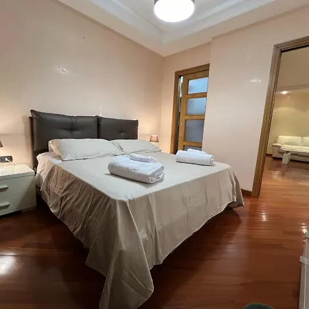 Gallery House Apartment *