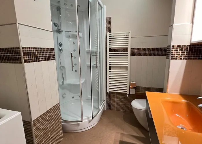 Gallery House דירה